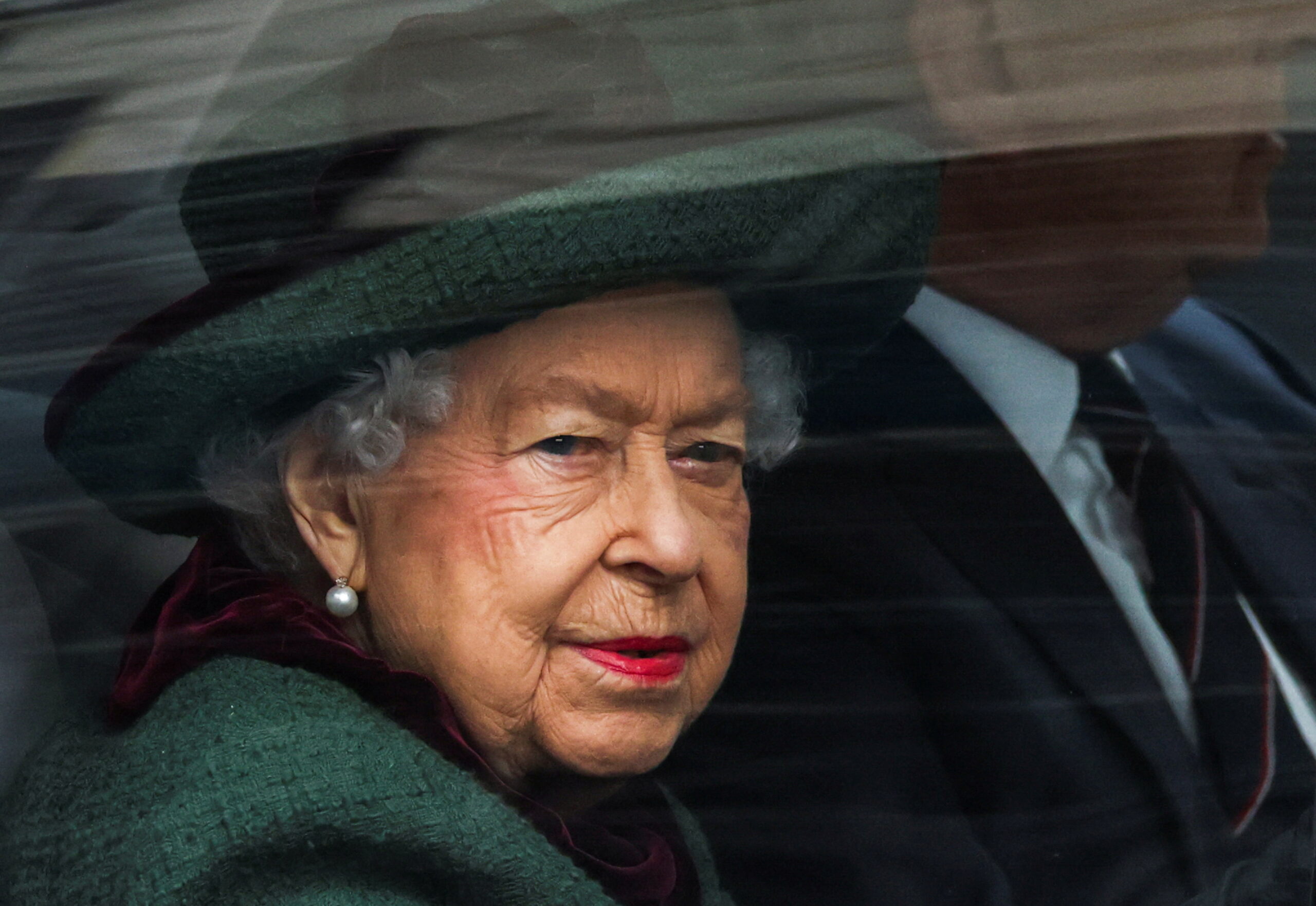 Did Queen Elizabeth Use Tiktok? - jyjihhs